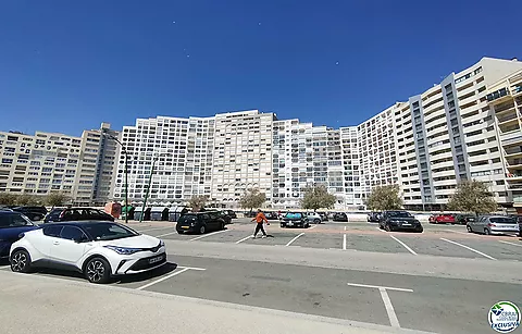 Studio in beachfront building