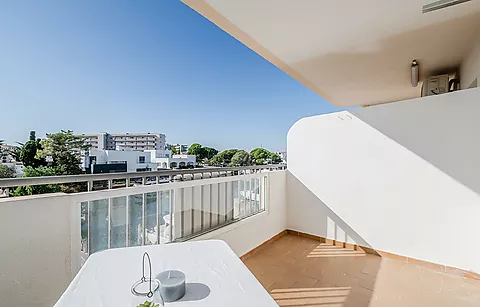 SCHÖNES STUDIO MIT TERRASSE UND KANALBLICK