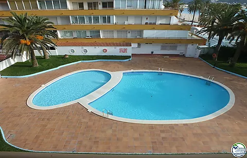 Apartament amb 2 habitacions vistes al mar