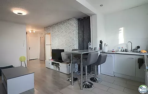 Geräumige 2-Zimmer-Wohnung mit großer 31m2 Terrasse