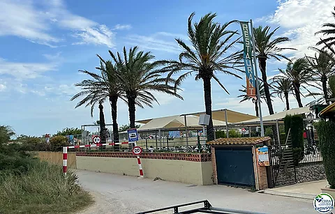 Studio in einem traumhaften Naturgebiet, am Naturgebiet des Rubina-Strandes in Empuriabrava